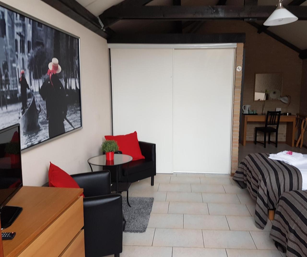 Motel أوستفورني المظهر الخارجي الصورة